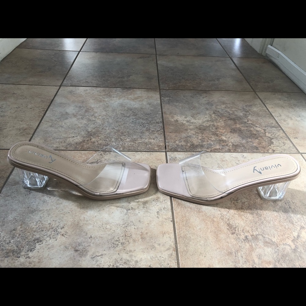 Clear heels - Picture 2 of 5